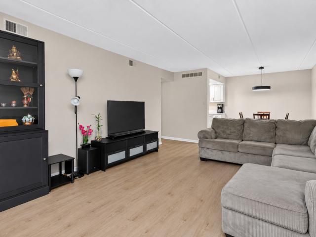 8020 Woodglen Lane # 202