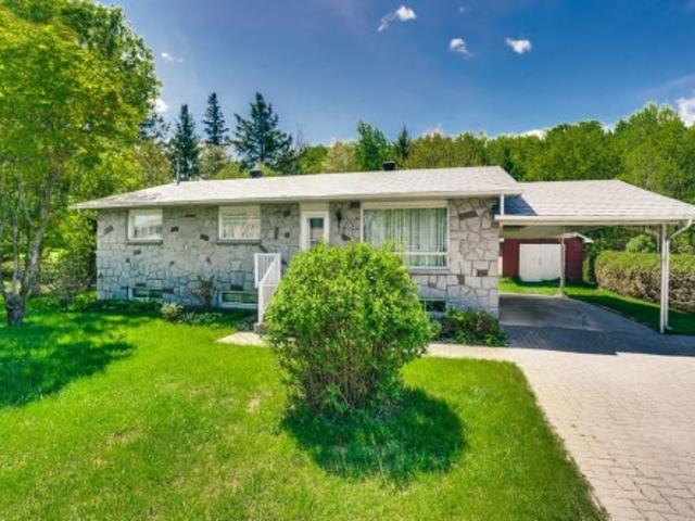 802 Boul. St René E. Gatineau. QC, J8P 1T3 house for sale | Listing ID 11510 | Royal LePage