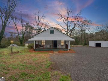 802 E McIntosh Road
