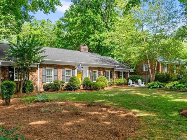 802 Kemp Road W
