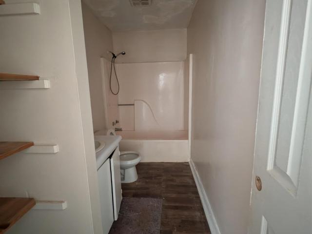 802 Kings Court