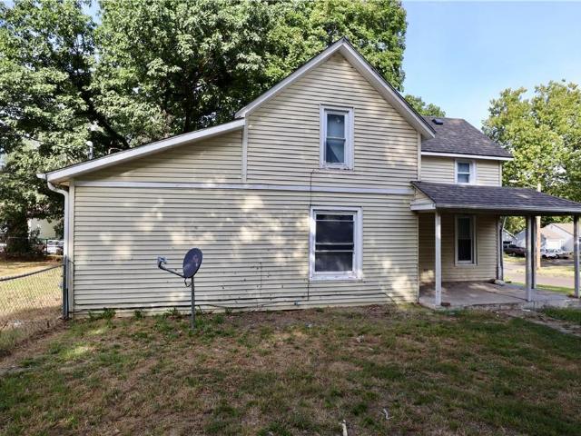 802 Locust Street