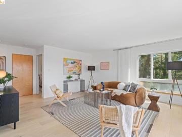 802 N Delaware ST APT 202