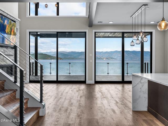 802 Sandpoint Ave, Unit 8106, Sandpoint, ID 83864 | MLS #25 6930