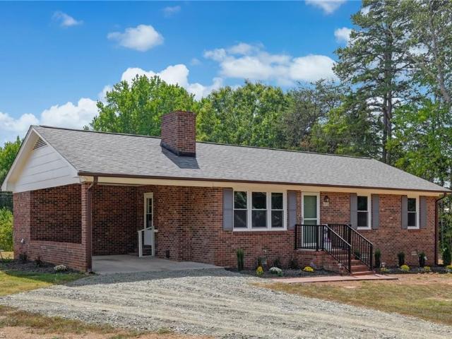 802 Strawberry Road