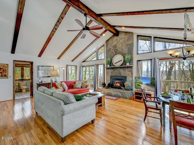 802 Sunrise Court