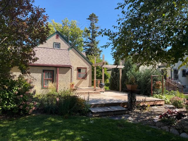 802 SW 6th Street