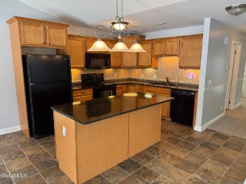 802 Royale Court