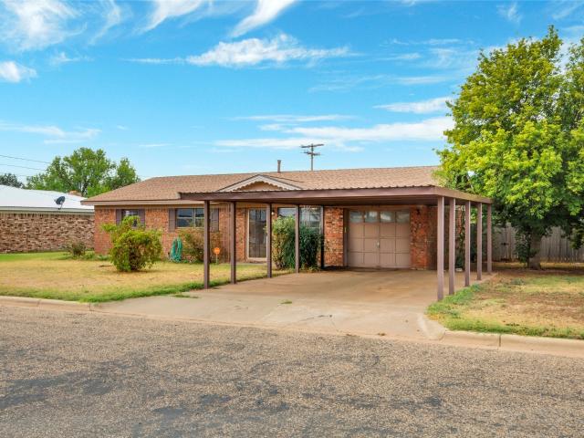 802 Ridgelea Drive