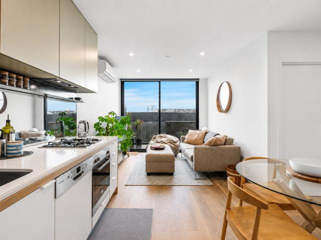 803/495 Rathdowne Street, Carlton