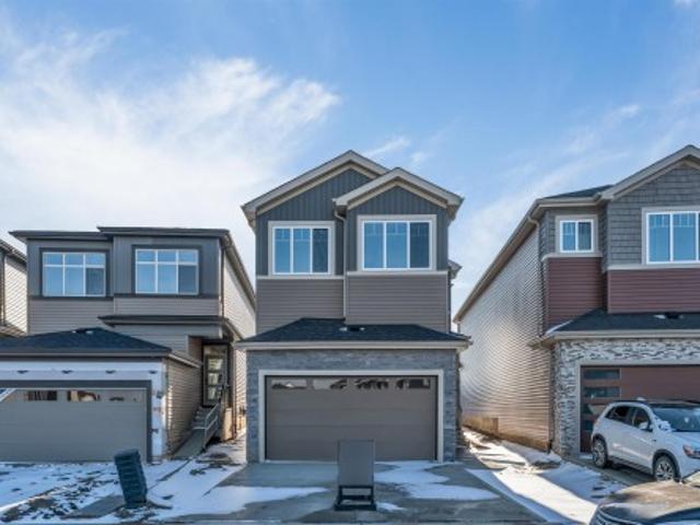 8035 Street Nw, Edmonton, AB, T5T 7X8 house for sale | Listing ID E4505 | Royal LePage