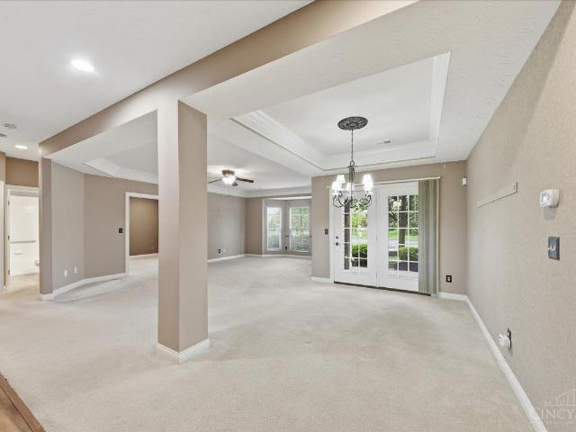 8038 Pinnacle Point Drive
