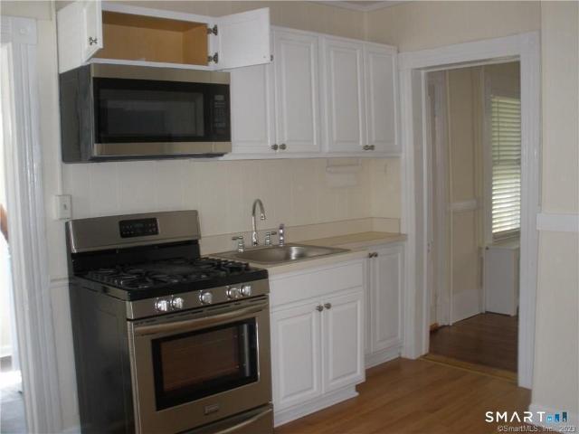 803 Cove Road, Stamford, United States, CT