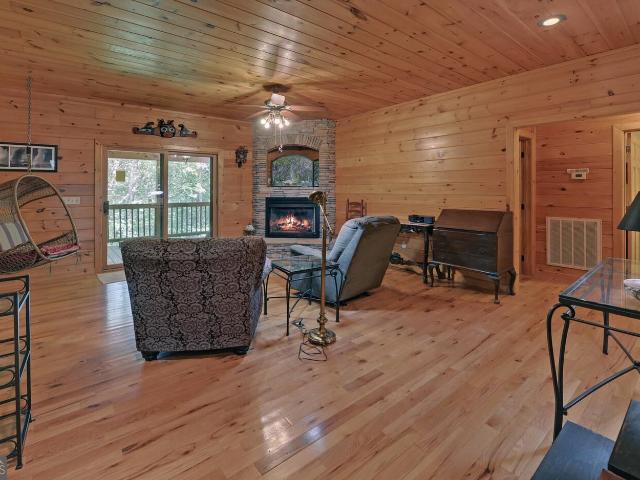 803 Brookhaven Lane