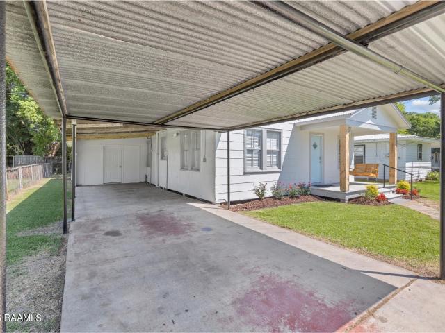 803 Grand Point Hwy, Breaux Bridge, LA 70517 | MLS #RA2600003