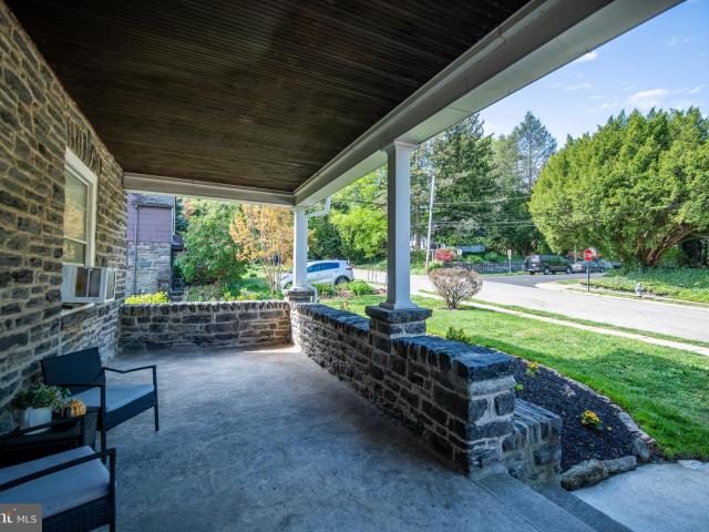 803 Grove Pl, Havertown, PA 19083 | MLS #PADE2113