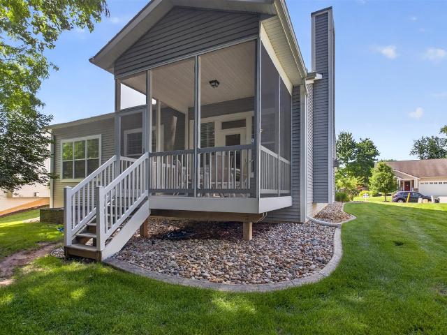 803 E Barrington Circle