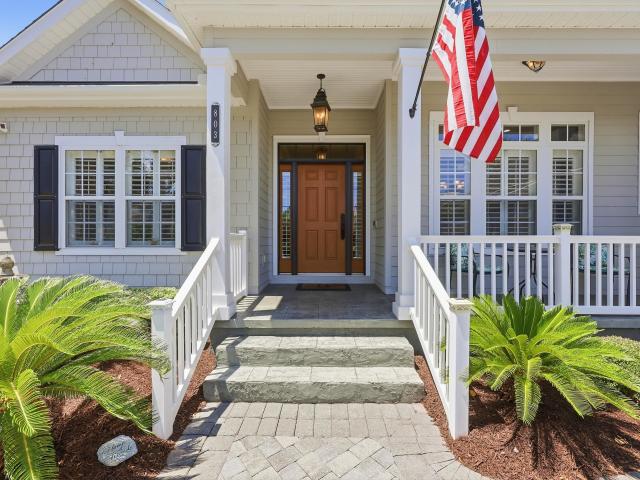 803 East Coast Ln