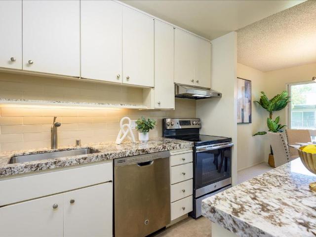 803 N Humboldt Street 405