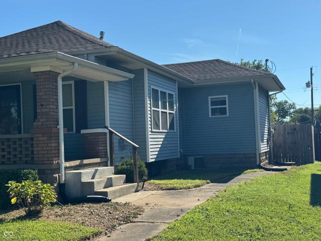 803 S Walnut