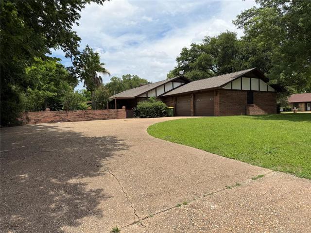 803 Val Verde Place