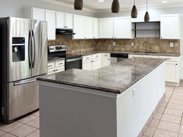 8047 Cantura Mls