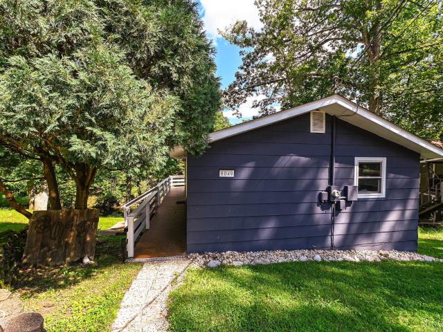 8049 Catalpa Drive