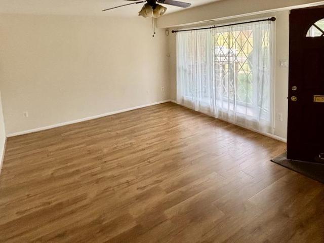 8042 Lakecrest Drive