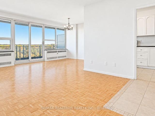 804 10 Shallmar Boulevard in Toronto: Forest Hill North Condo Apartment for lease Toronto C04: MLS®# C14112822