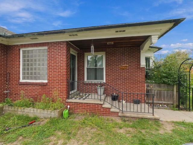 804 E Diamond Street