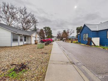 804 E Main #3 #