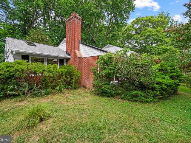 804 Huntsman Road