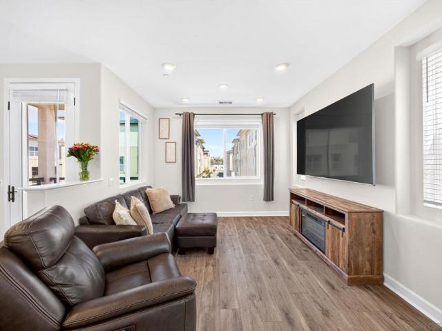 804 Makani St 2