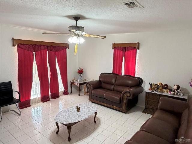 804 N Gladiator Boulevard