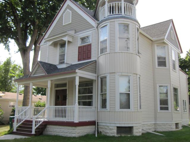 804 S 4th Street