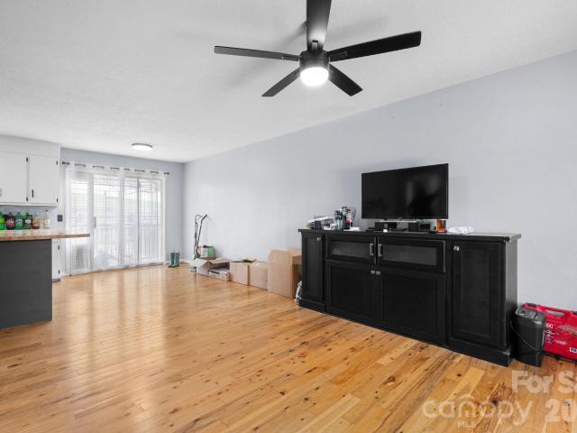 804 Southside Court