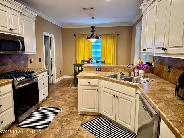 804 Stayton Cove