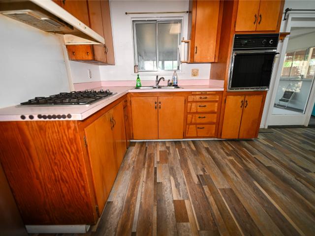 804 Sunset Dr