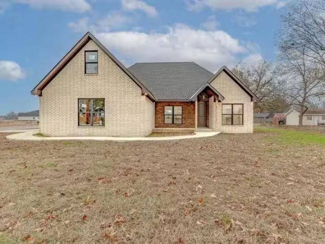 804 PECAN GROVE RD, TRUMANN, AR 72472