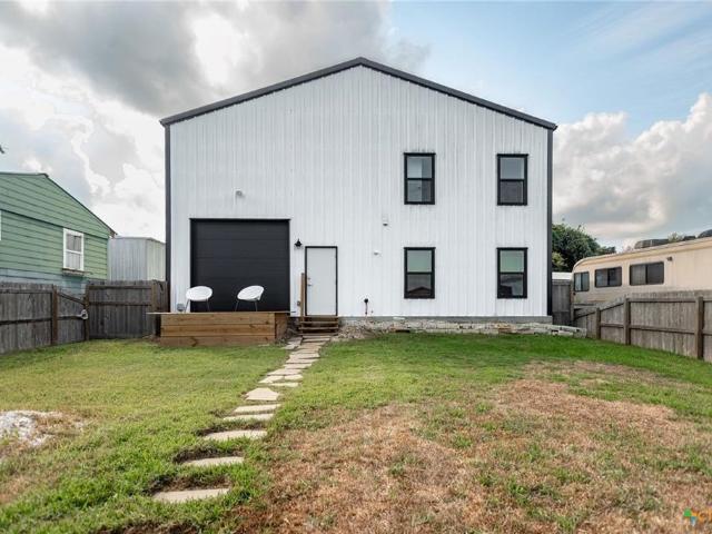 804 W Tyler Avenue