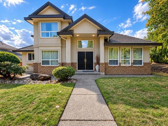 8055 Th Street, Surrey, BC, V3W 5T3 house for sale | Listing ID R3173 | Royal LePage