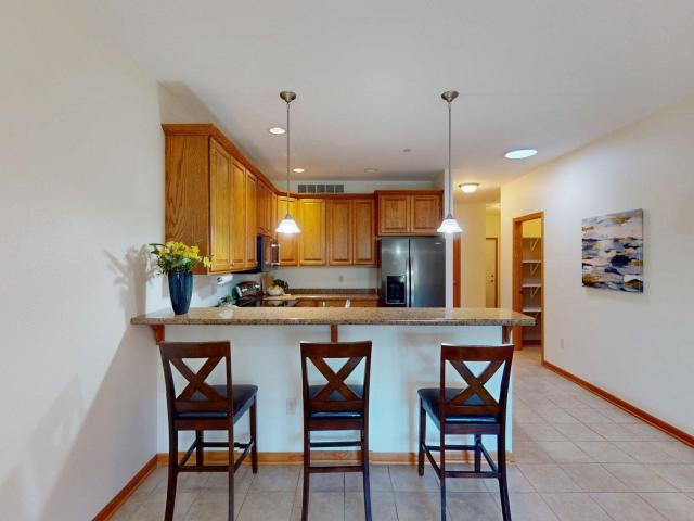 805 3rd Ave S