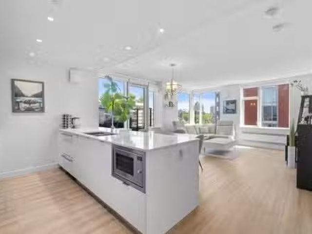 805 209 East 7Th Avenue, Vancouver, BC, V5T 0H3 Single Famil.
