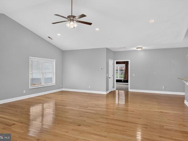 805 Coltsfoot Lane