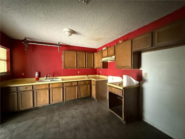805 Continental Drive