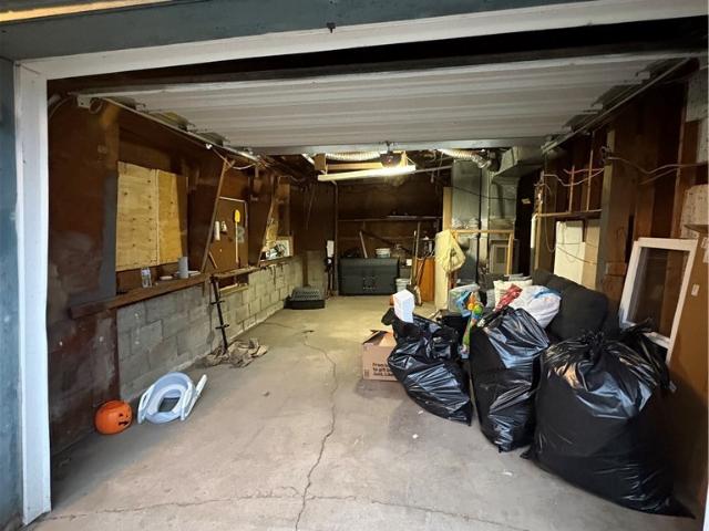 805 Clover Alley