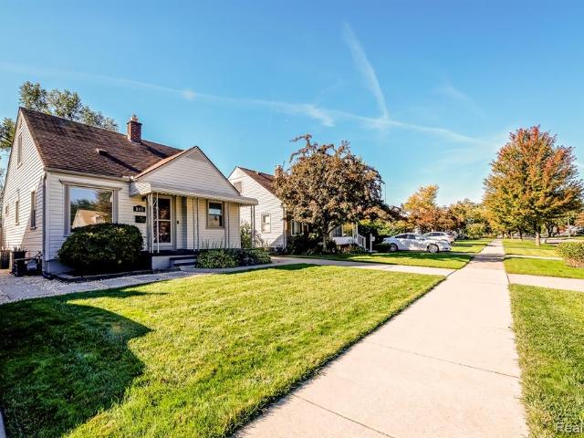 805 Cloverlawn Boulevard