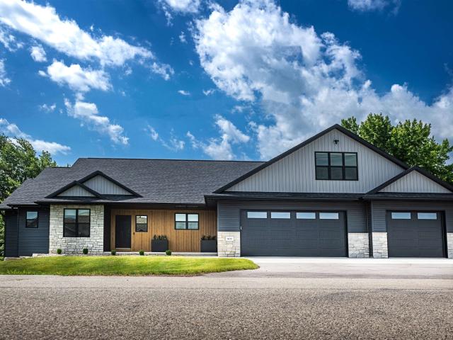 805 e evergreen drive