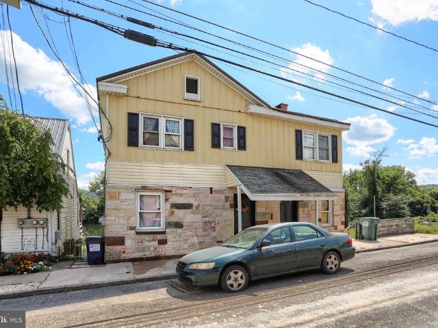 805 Front Street