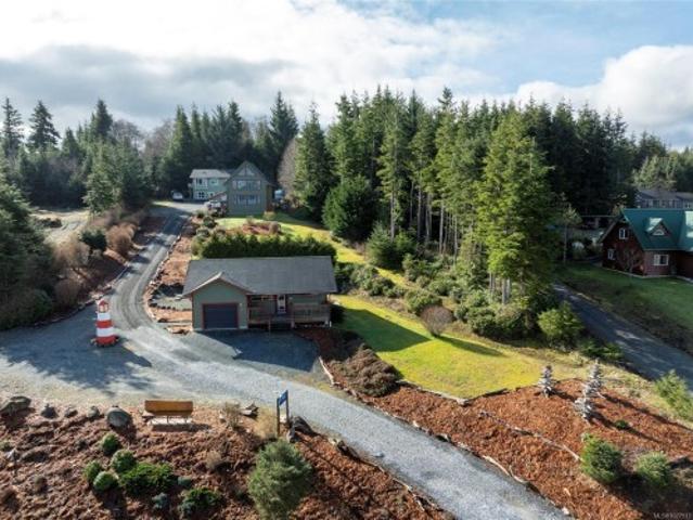 805 Lanqvist Rd, Hyde Creek, BC, V0N 2R0 Luxury House for sale | Listing ID 1027 | Royal LePage Carriage Trade Luxury Properties